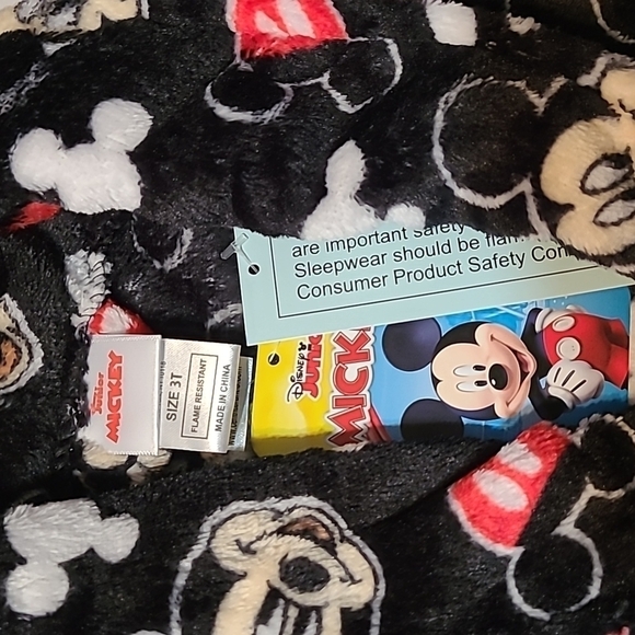 Mickey Mouse Kids Bathrobe NWT - Picture 2 of 8